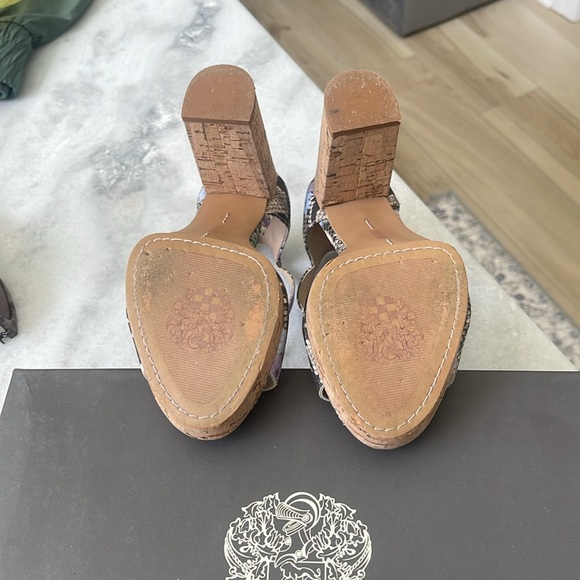 Vince Camuto multi violet heels. - Picture 5 of 5
